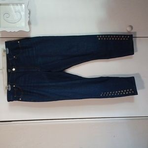 Jones New York, Signature, dark wash, ankle length riveted jeans. SZ 16